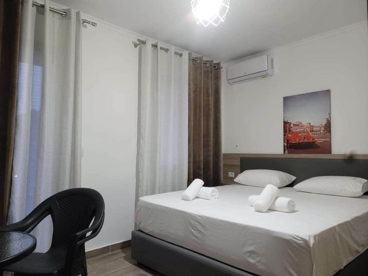 G&K Garden Hotel Берат Екстериор снимка